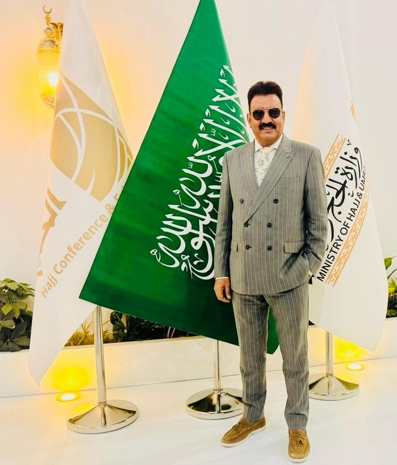 GM Malik, Etimad Travel management team